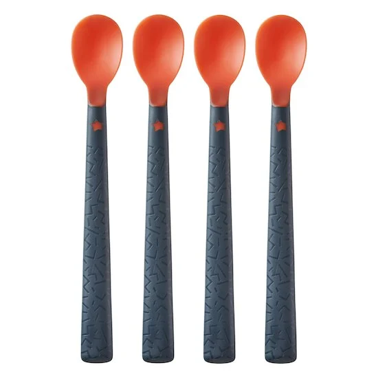 Cuillères thermo-sensibles x4   4 mois +   de               Tommee Tippee