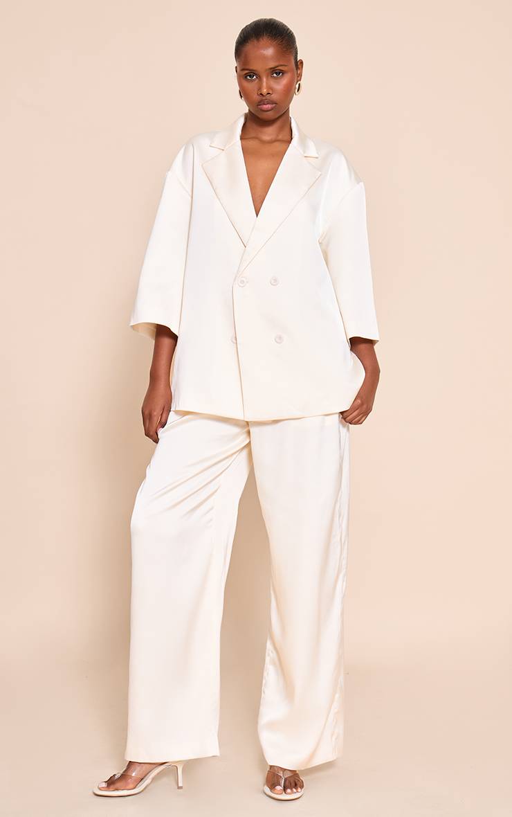Crème Blazer Oversize En Satin Ajusté