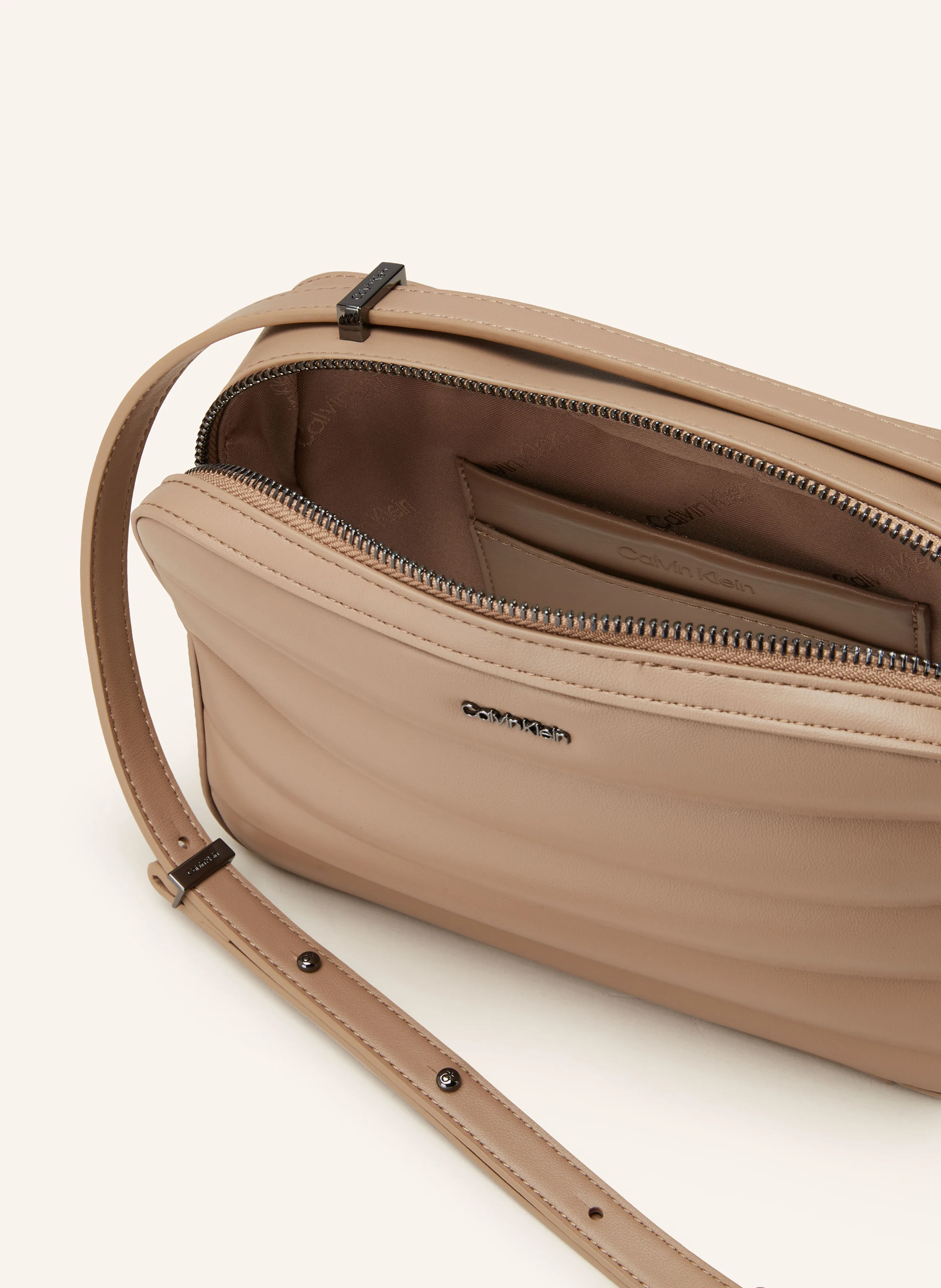 Calvin Klein Umhängetasche