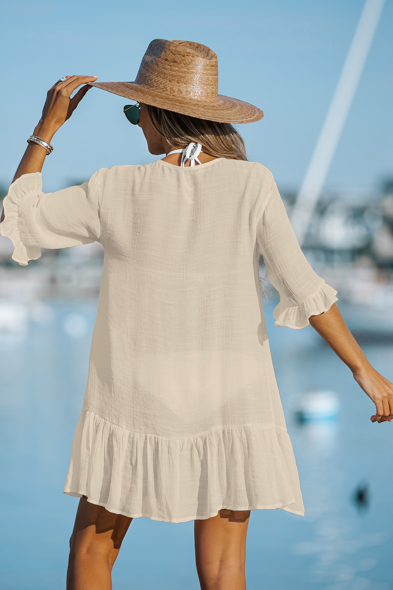 Robe cover up à volants et boutons sur le devant