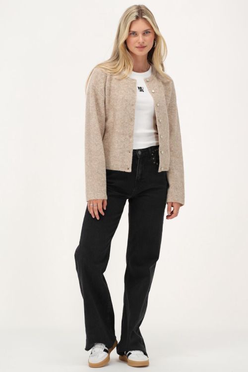 Beige vestje met knoopjes