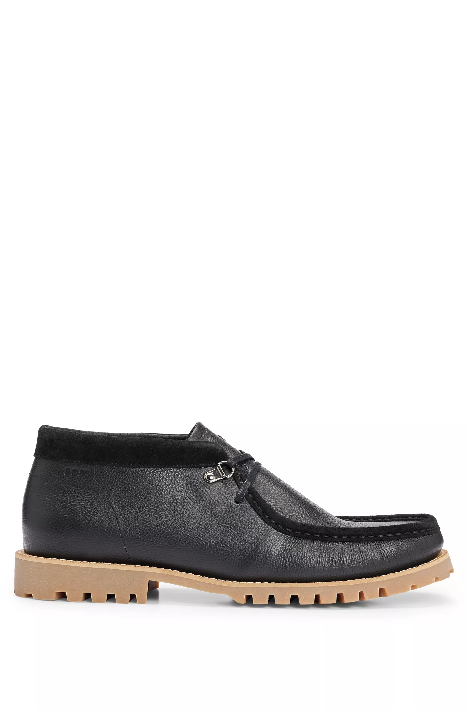 Botas desert BOSS em couro granulado preto com sola de borracha tratorada