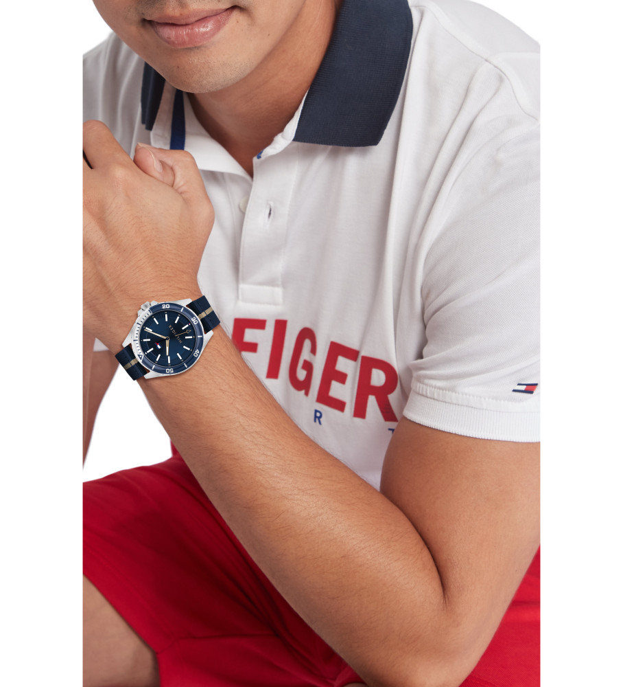 Relógio analógico Tommy Hilfiger Logan, azul marinho