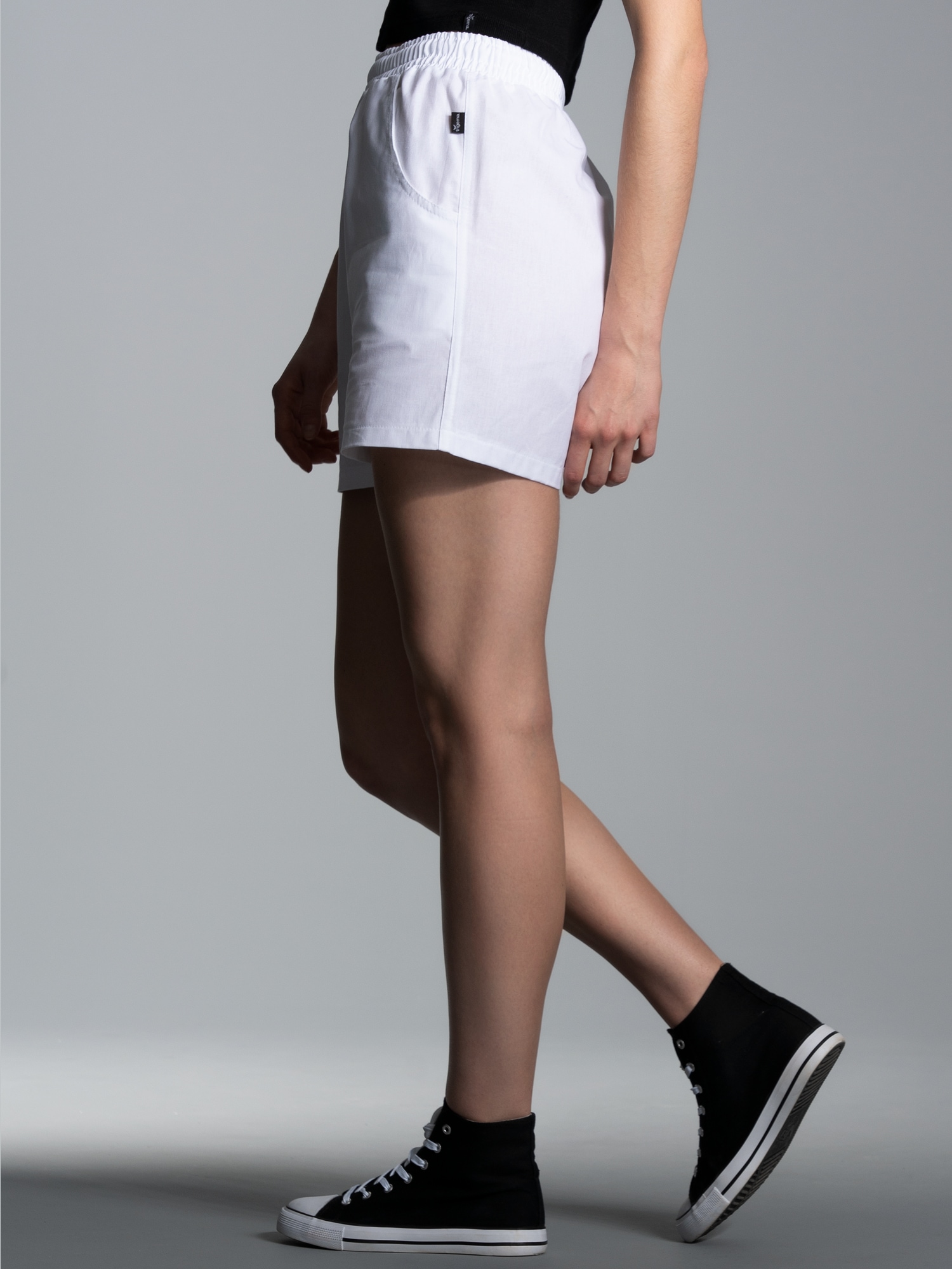 Shorts aus 100% Baumwolle Weiss