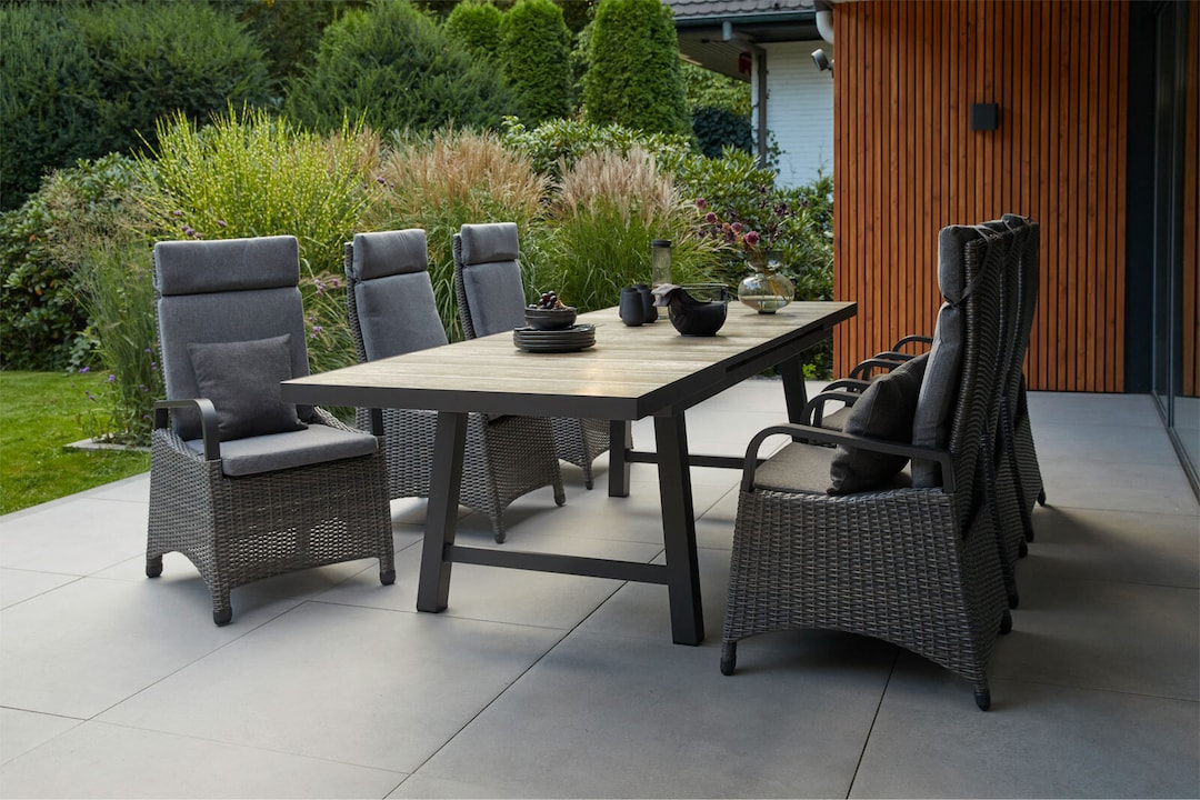 Garden FLAIR Gartentisch LENA A 200-260 x 100 cm anthrazit /Holzoptik braun