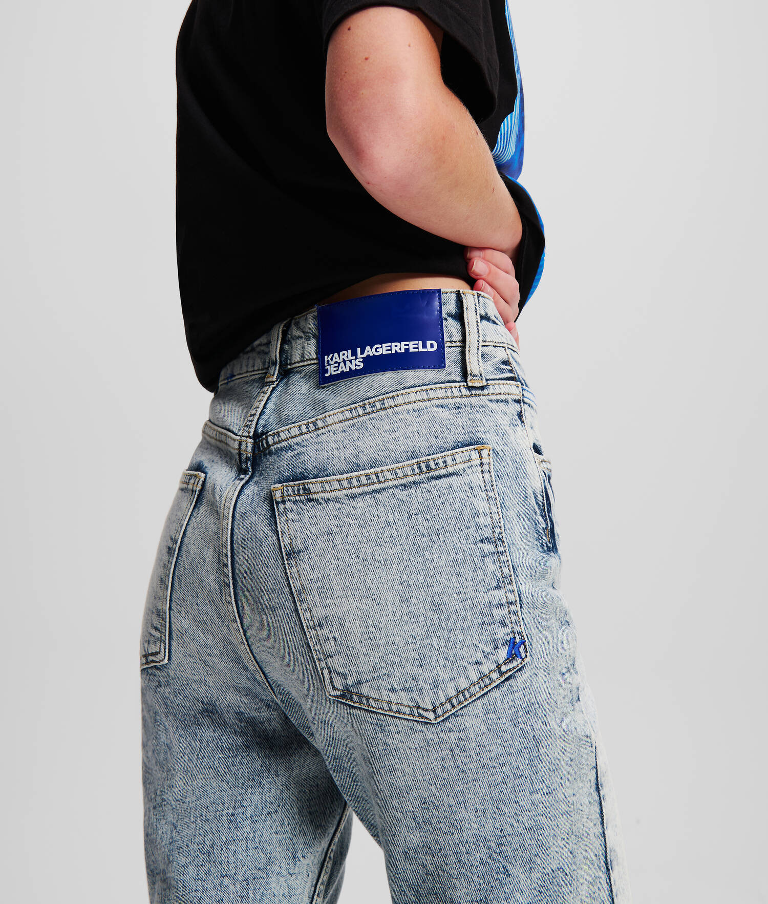 JEAN FUSELÉ TAILLE HAUTE KLJ