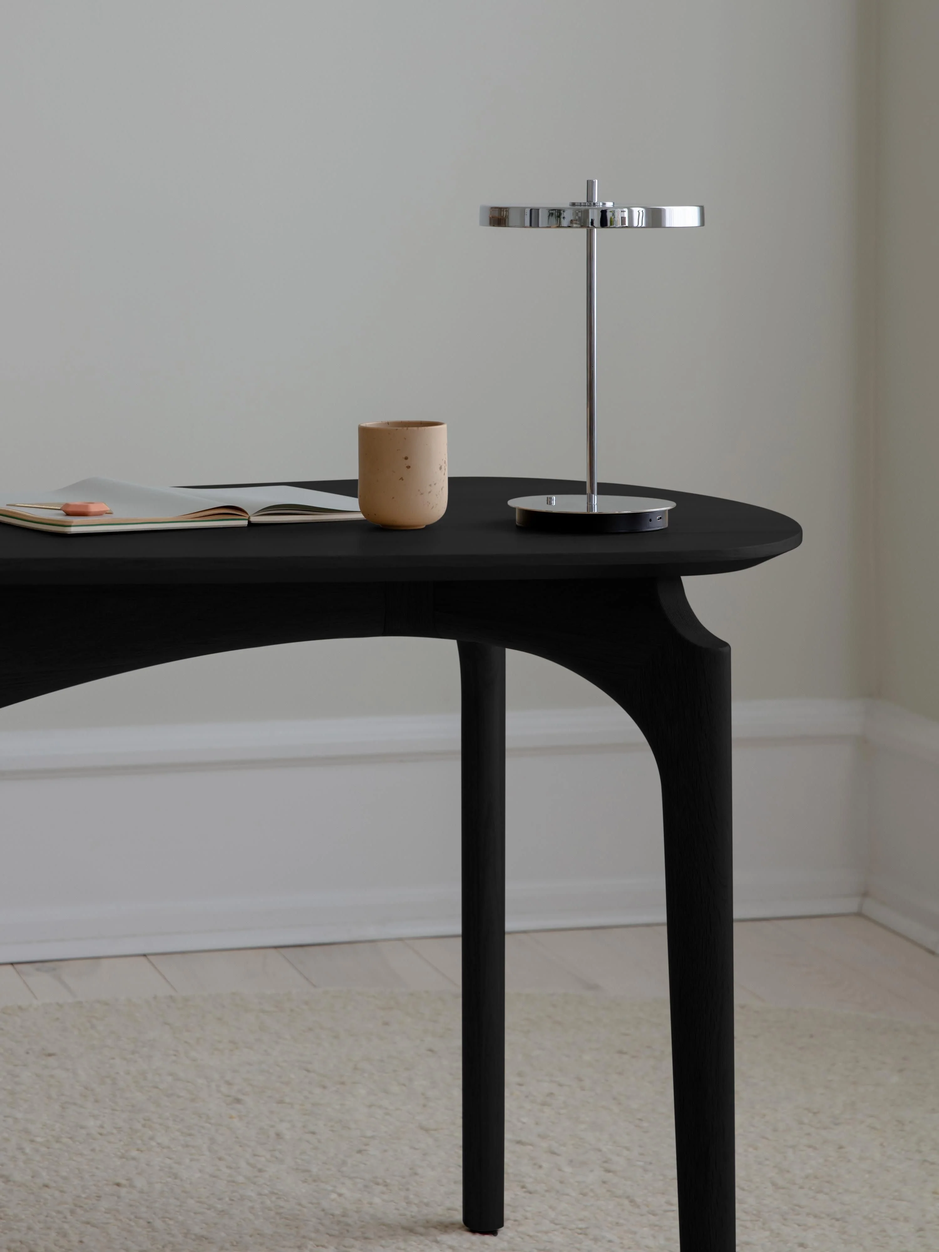 Kleine mobiele dimbare LED-tafellamp Asteria