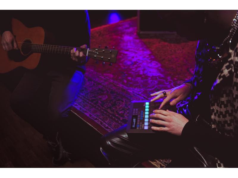 Yamaha Sampling Pad FGDP-50 Ultimatives Finger-Drum-Pad mit ergonomischem Design