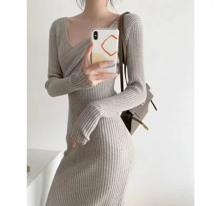 Brigitte - Midi-jurk met lange mouwen en effen breisel
