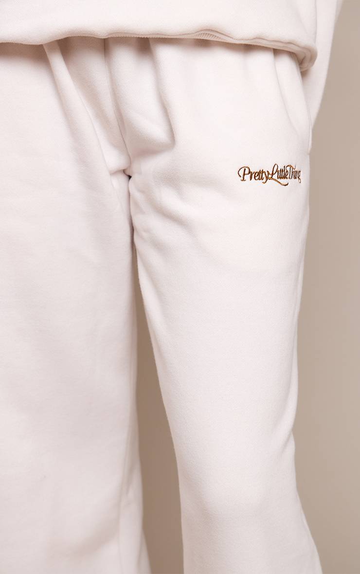 Crème Prettylittlething Pantalon De Jogging Droit En Molleton De Coton