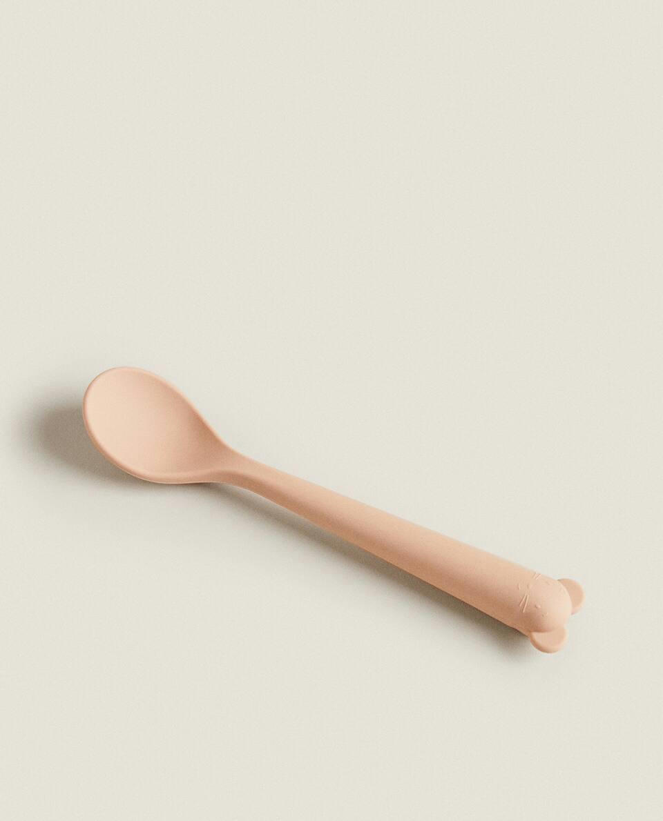 COLHER DE SILICONE EM FORMATO DE MORCEL