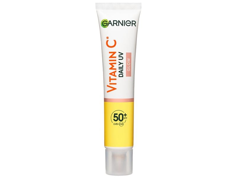 Garnier Sonnencreme Vitamin C Fluide Tinted SPF50 30 ml Sonnenfluid schützt vor Sonneneinstrahlung und schenkt einen sofortigen Glow-Effekt