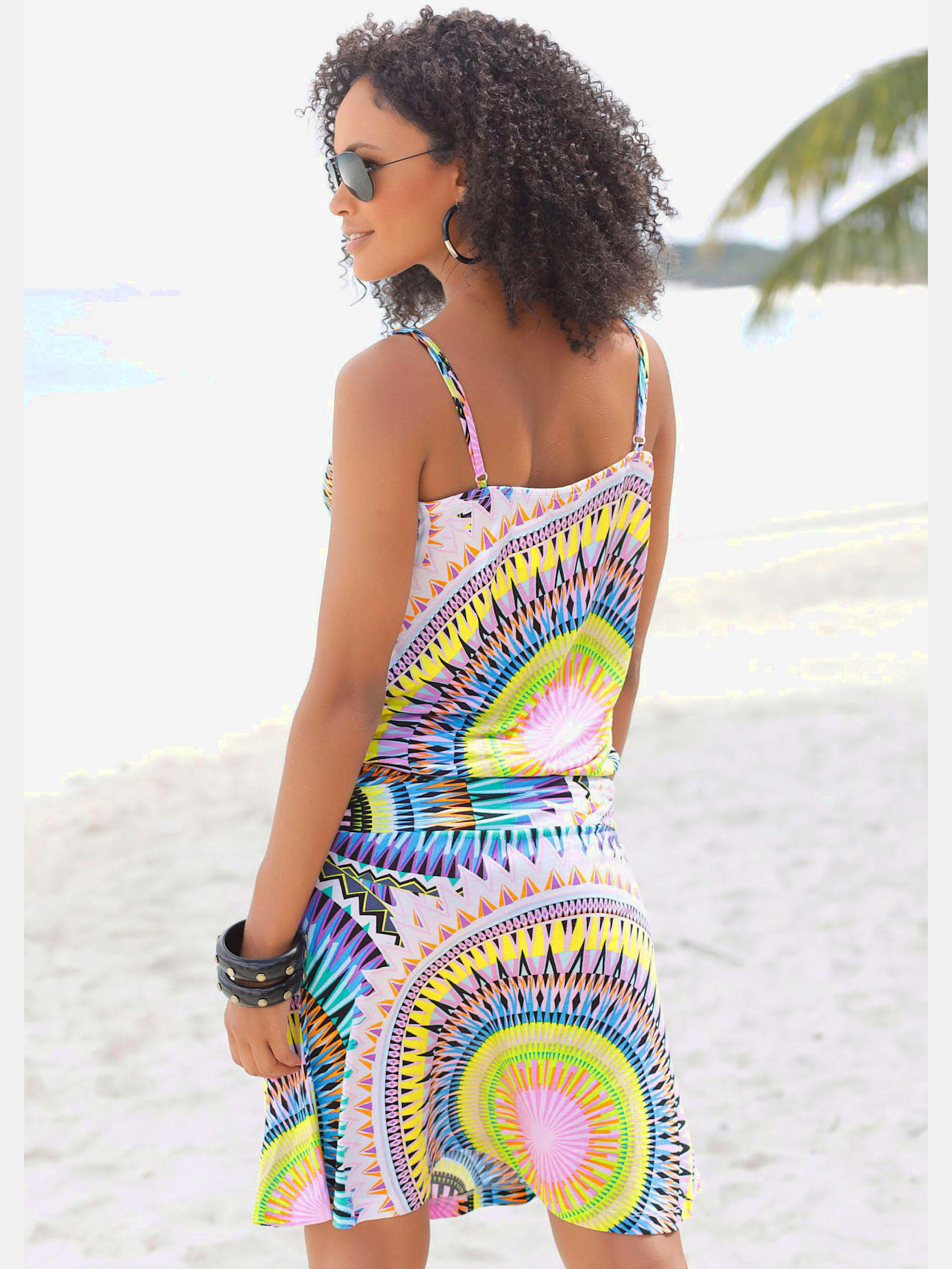 Robe de plage encolure avec petites fronces
