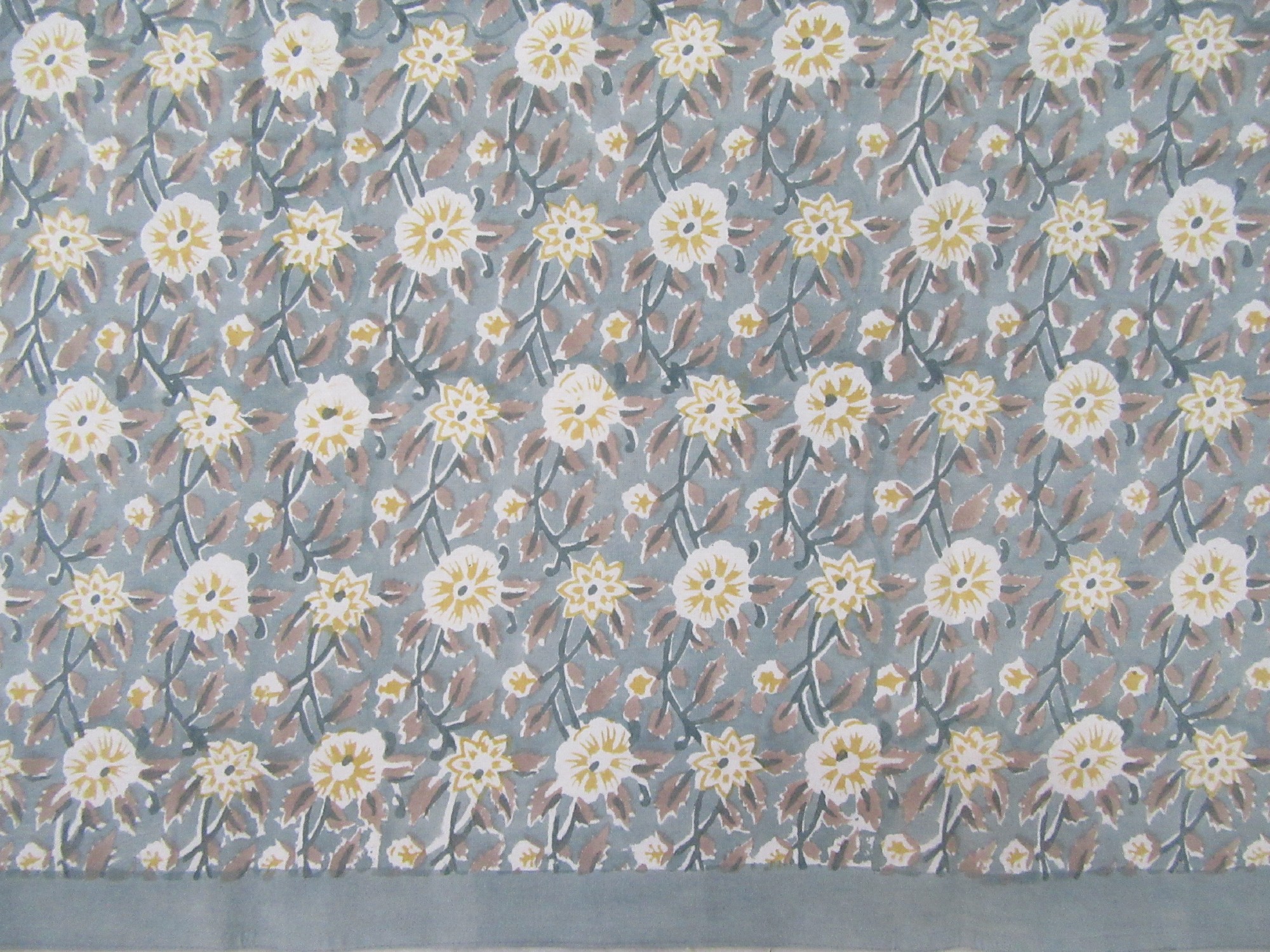 Tischdecke mit Blumenmuster, grau, multicolor, L 220 cm, B 150 cm von fischer's lagerhaus
