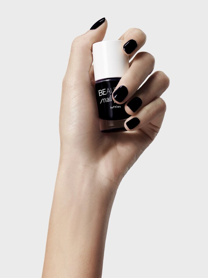 Esmalte de unha - Preto