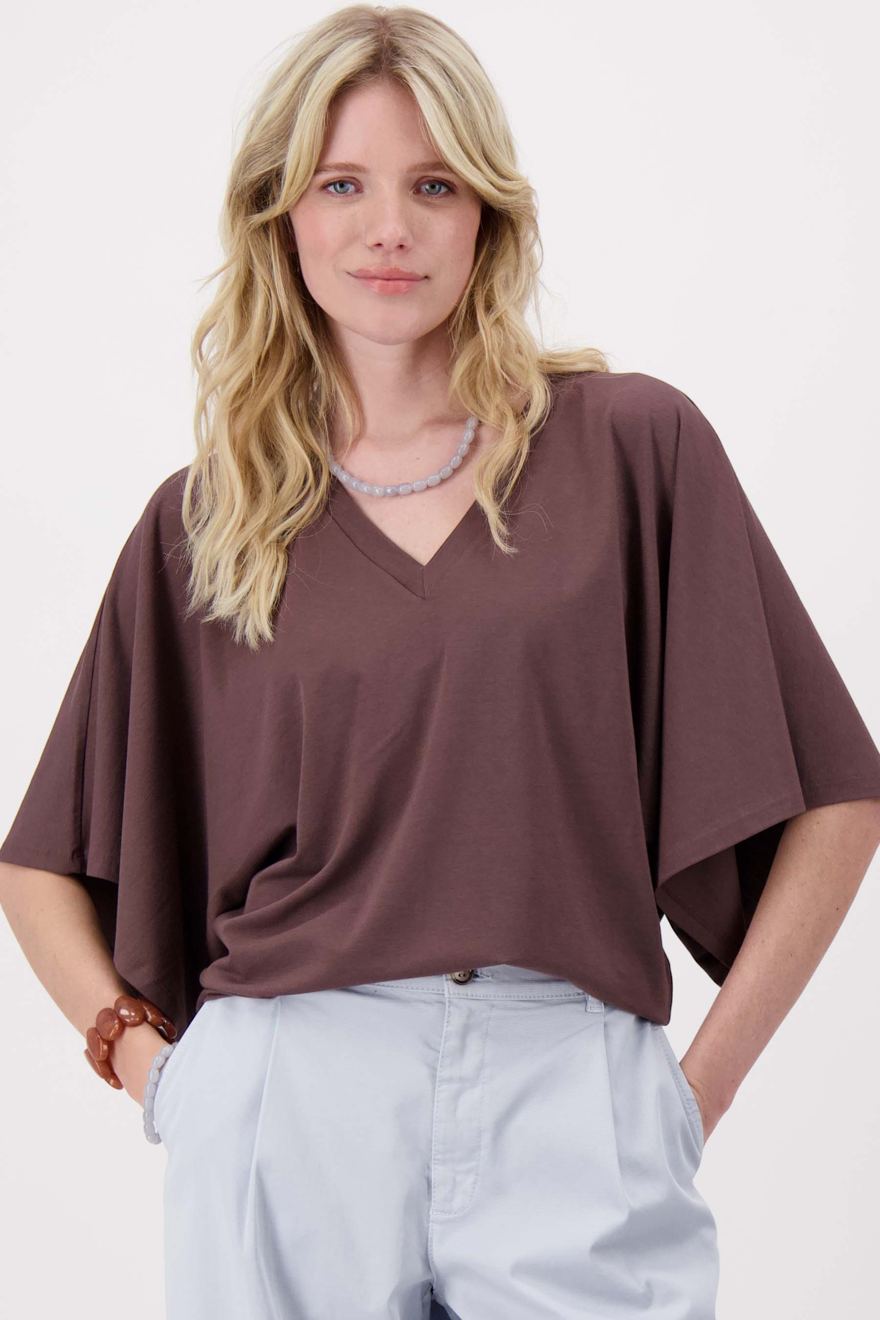 V hals T-shirt wijde mouw met Zusss embroidery