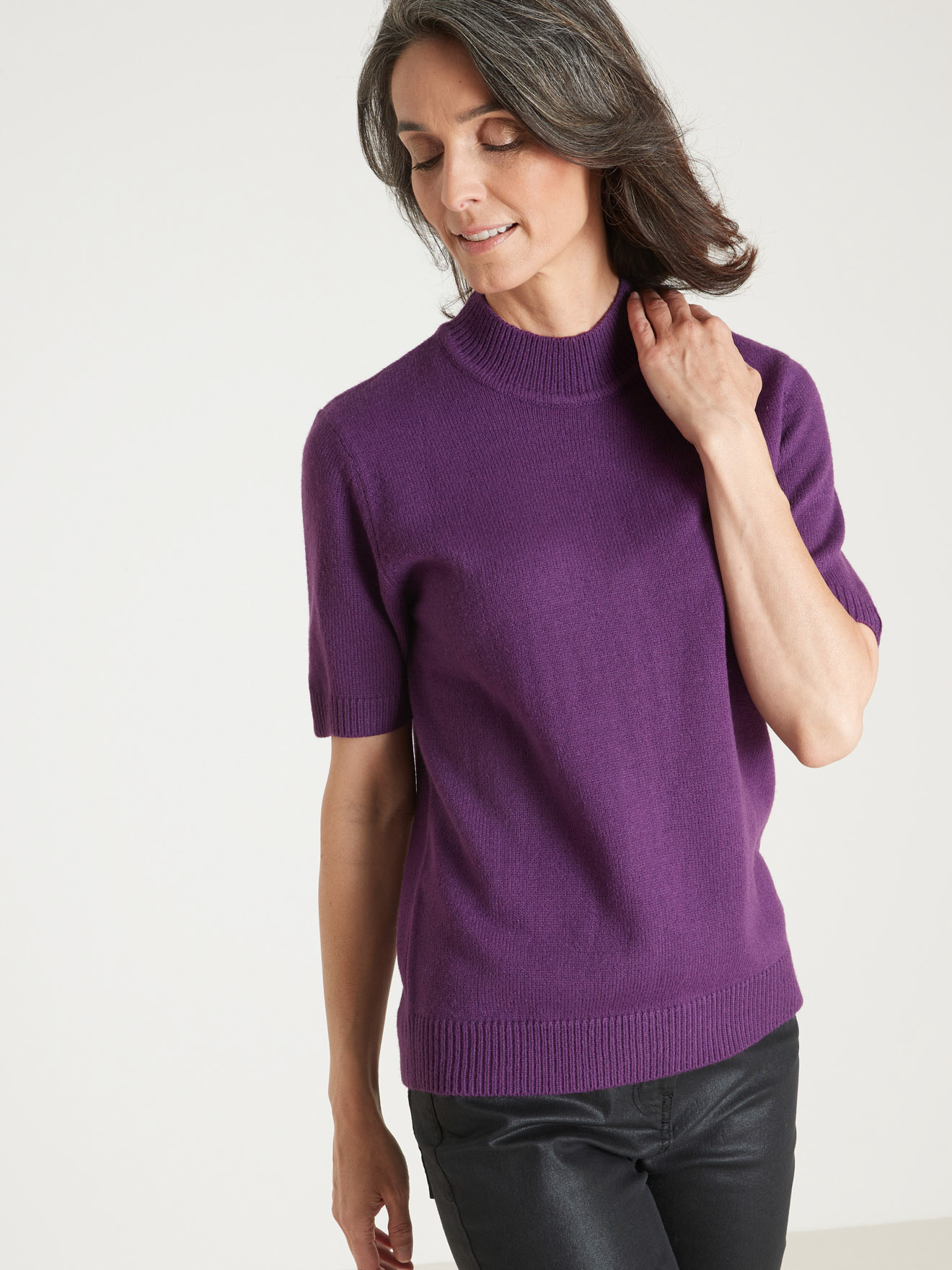 Pull col montant manches courtes