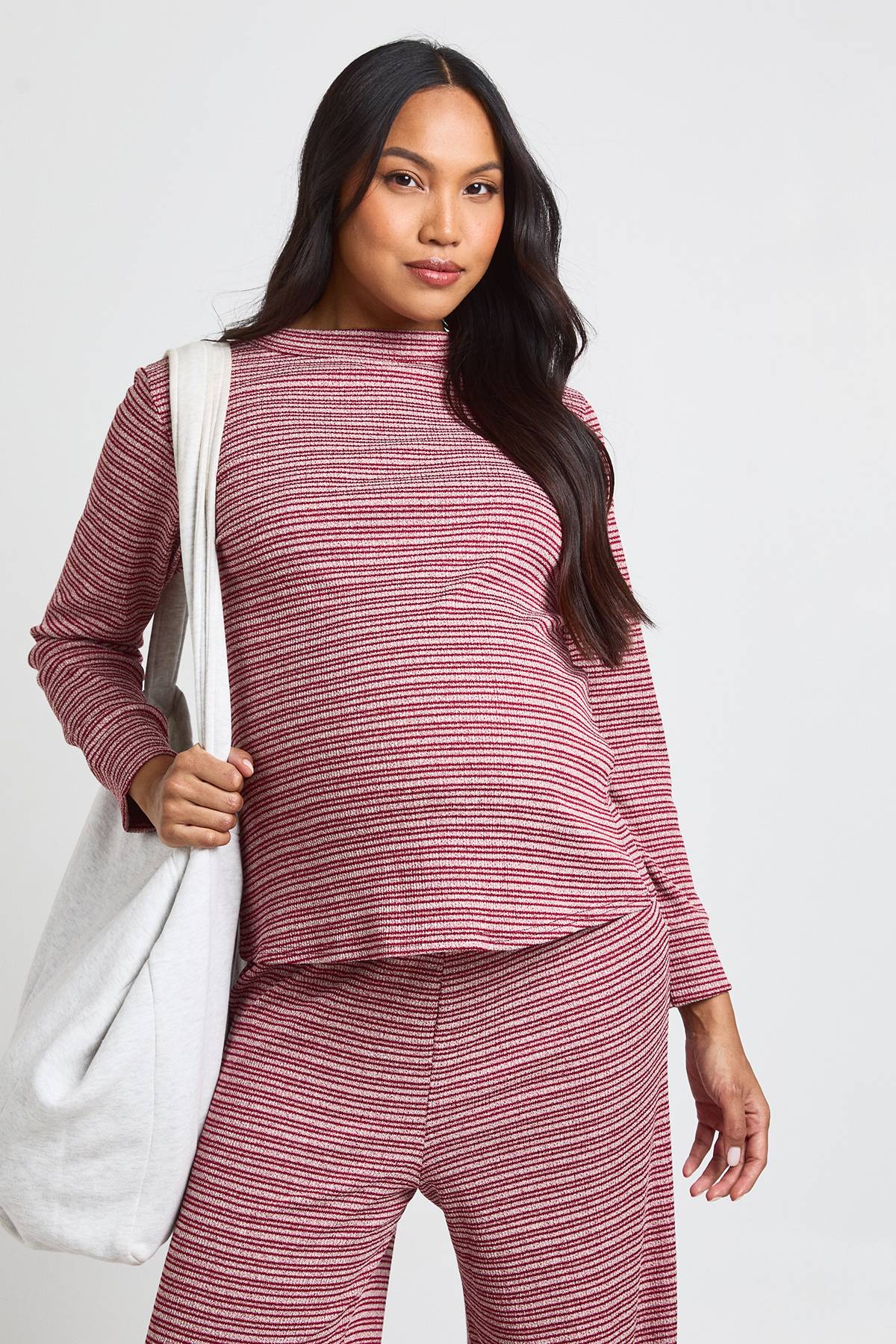 boohoo T-shirt Maternité à Rayures Côtes Surdimensionné