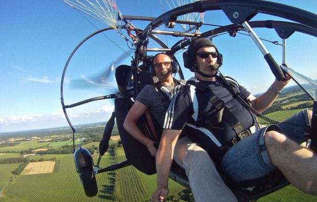 Motorgleitschirm-Rundflug ab Hörsten als Geschenk