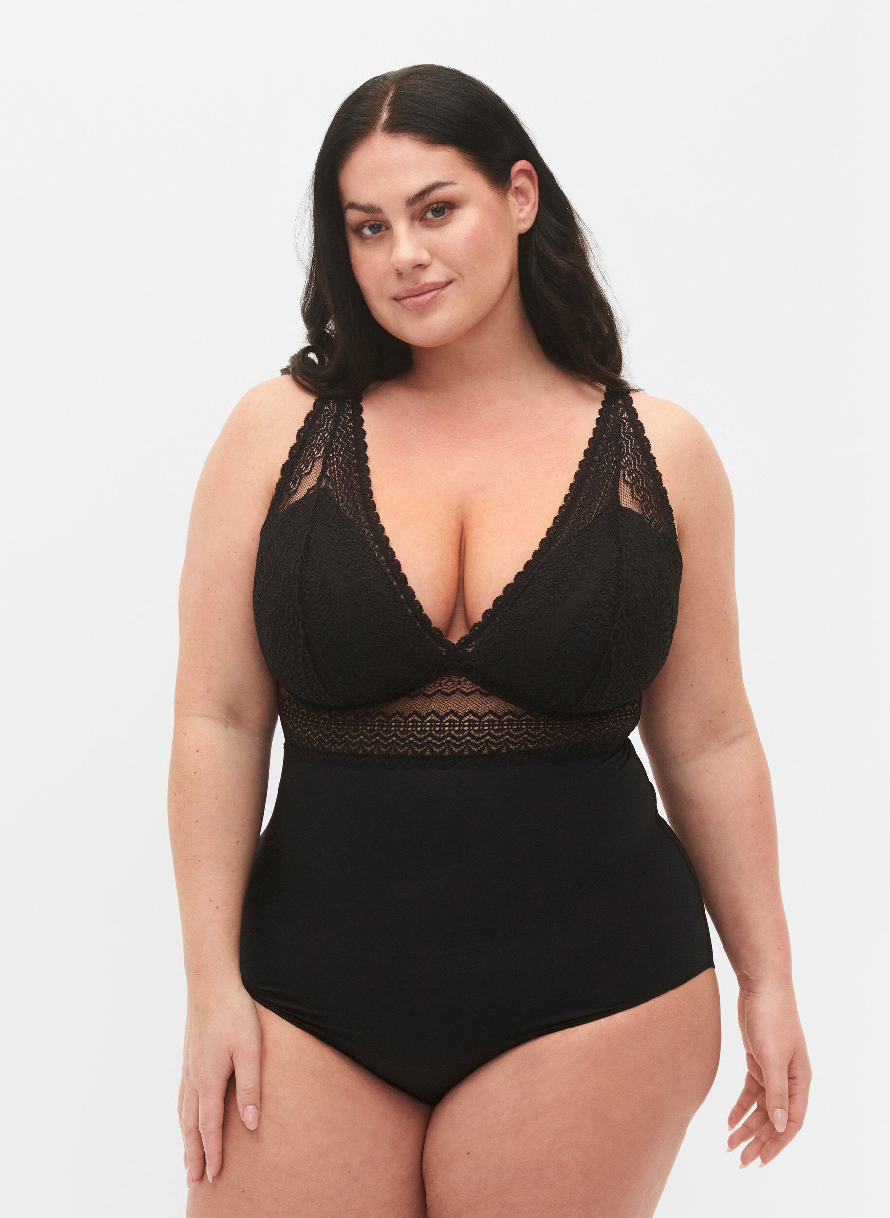 Bodystocking med blonder og blød vattering