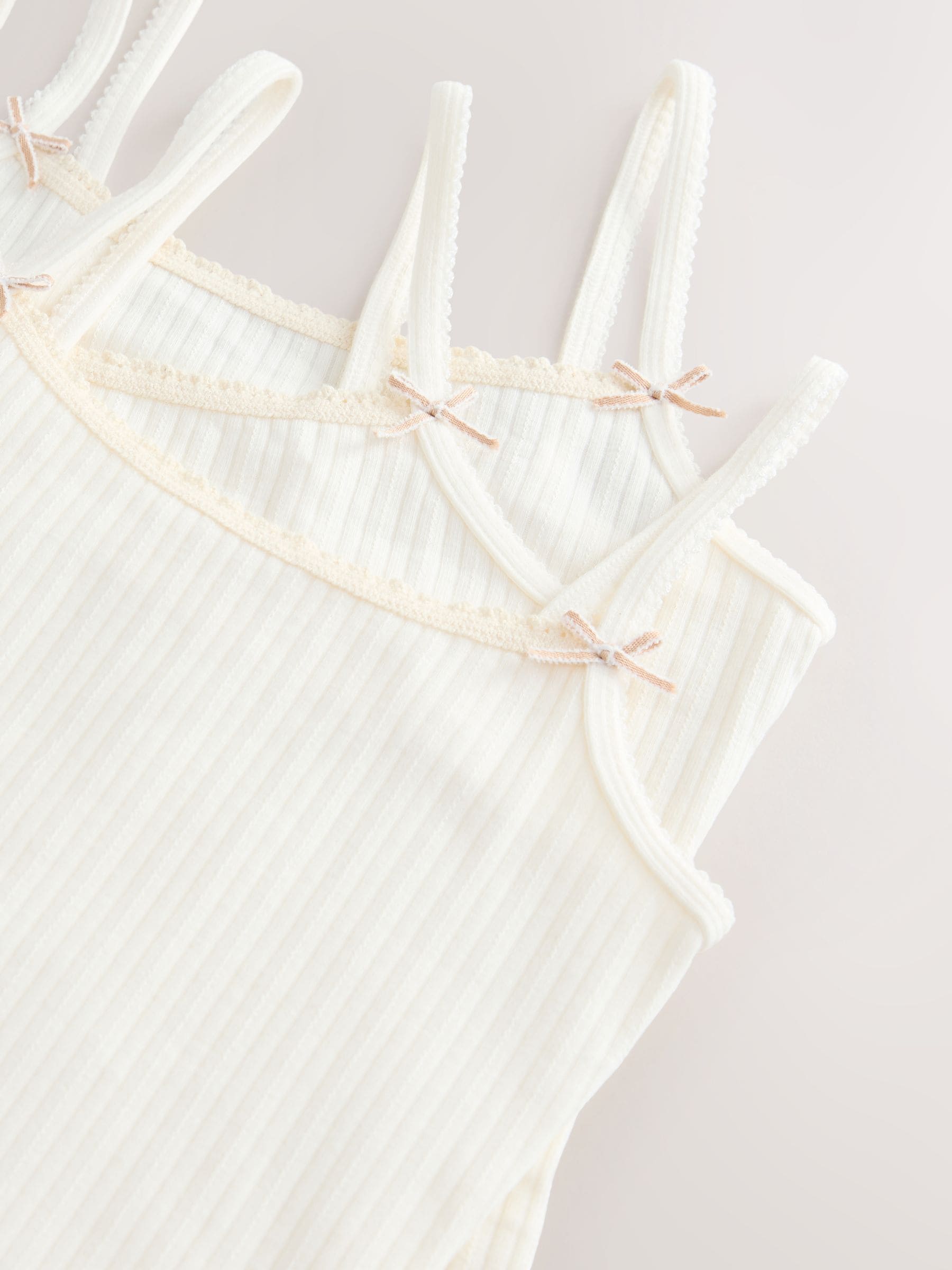 Ecru pink stripe - Set van 3 camihemdjes met textuur en bandjes (1,5-16jr)