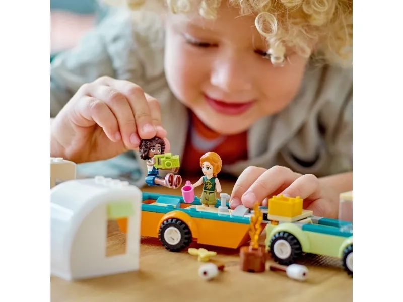 LEGO Friends 41726 Ferietur med campingvogn