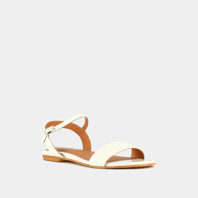 Sandales  en vernis ecru