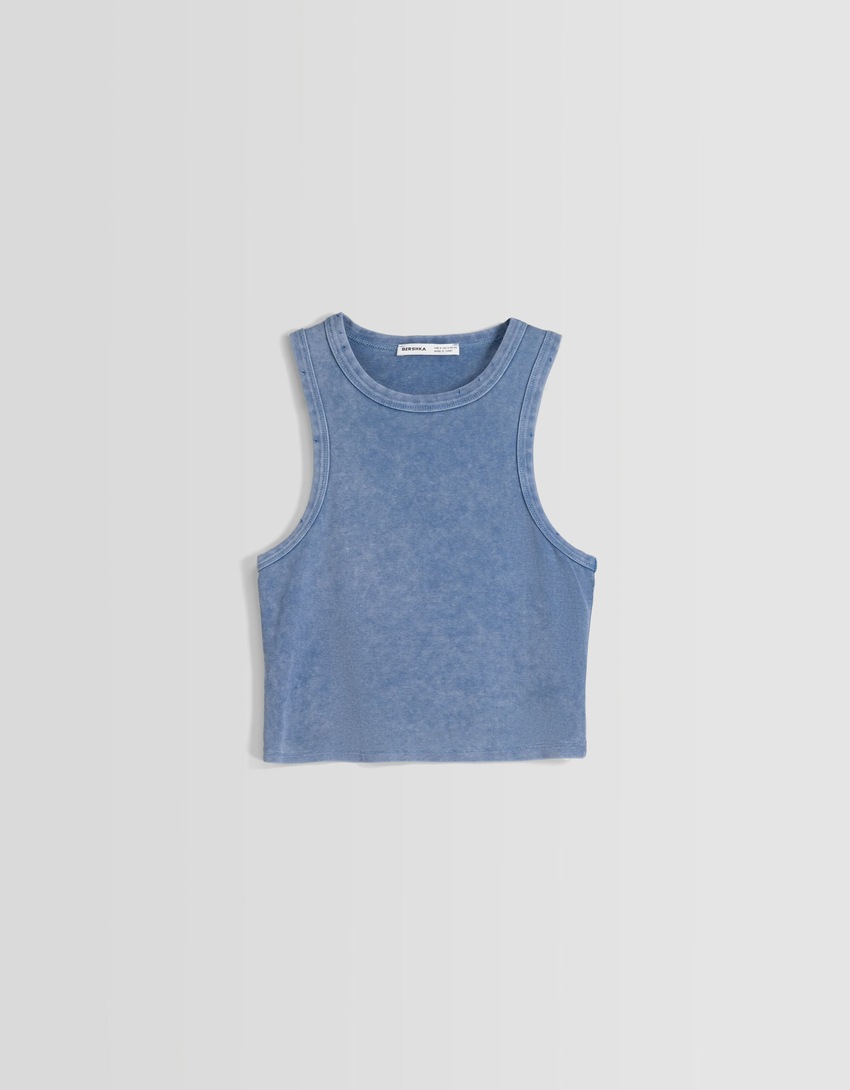 Camiseta sem mangas rasgada com efeito desbotado
