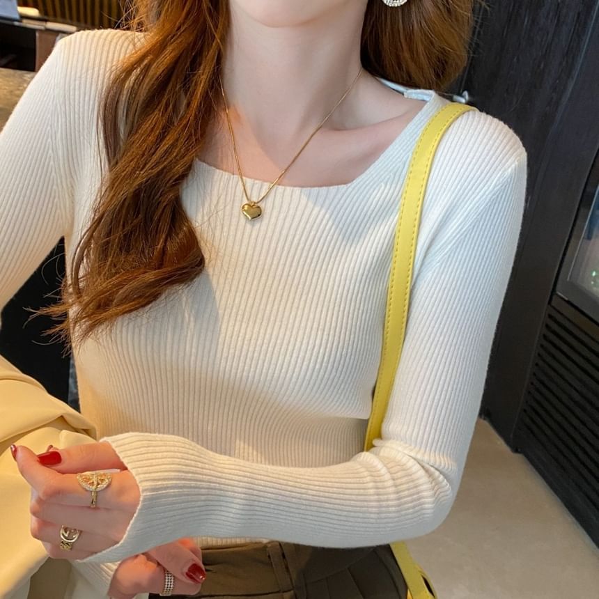 Adoree - Lange mouwen, vierkante hals, effen geribbelde, slim fit gebreide top