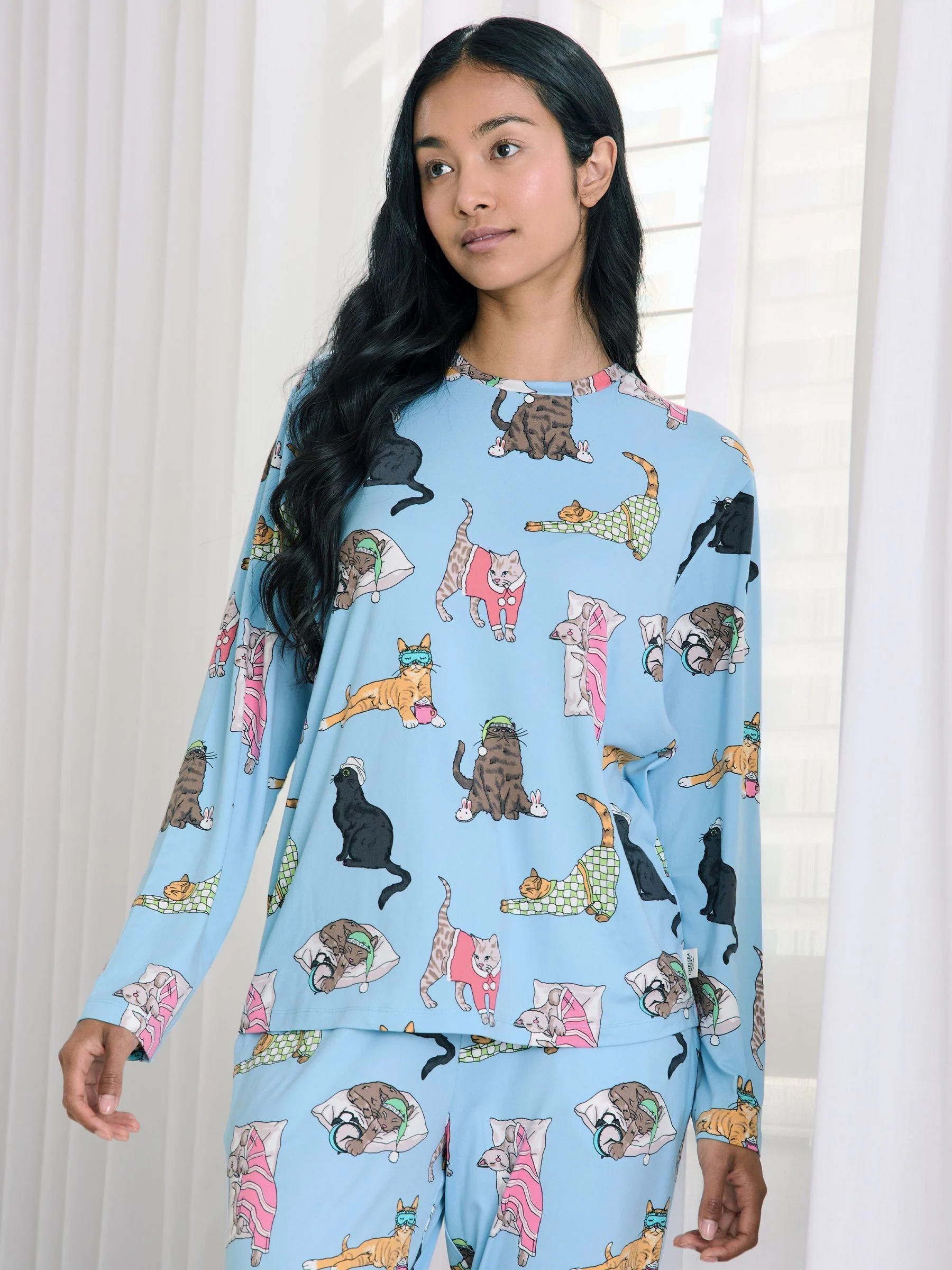 Chelsea Peers Sleepy Cats Print Long Pyjama Set