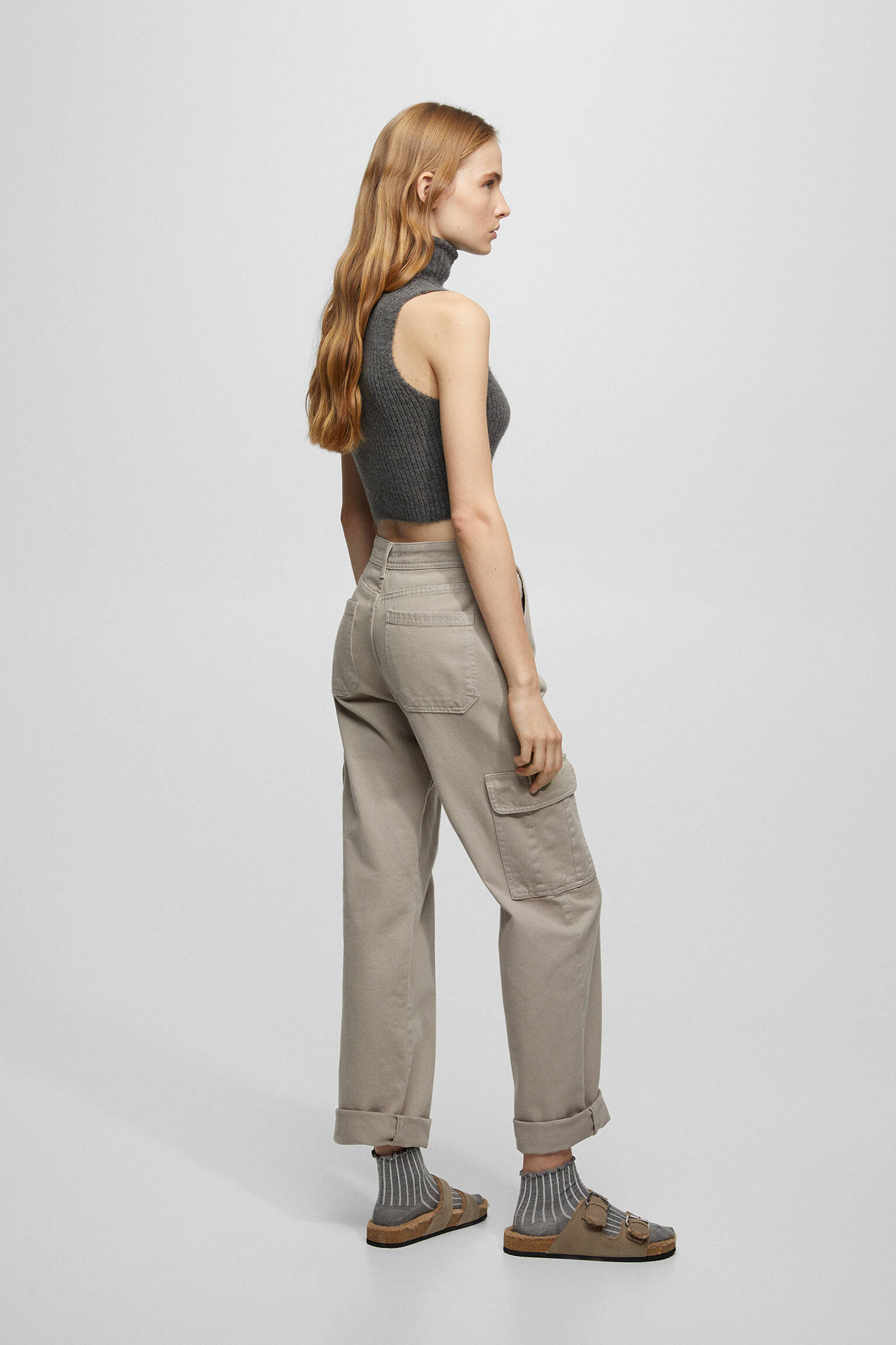 BLUSA DE TRICÔ COM GOLA ALTA - CINZA ANTRACITE