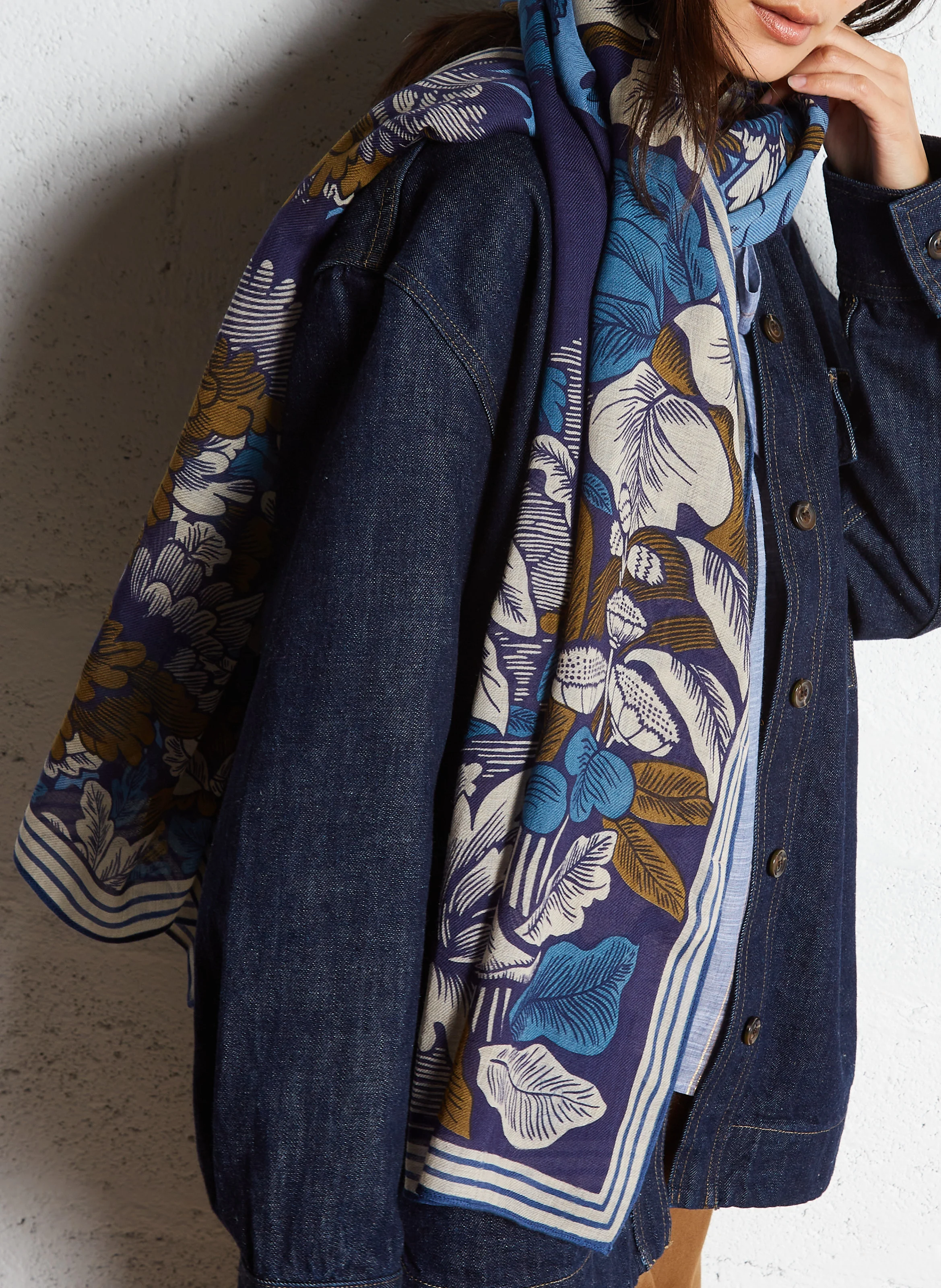 PANTHERE - Foulard imprimé en laine | Bleu