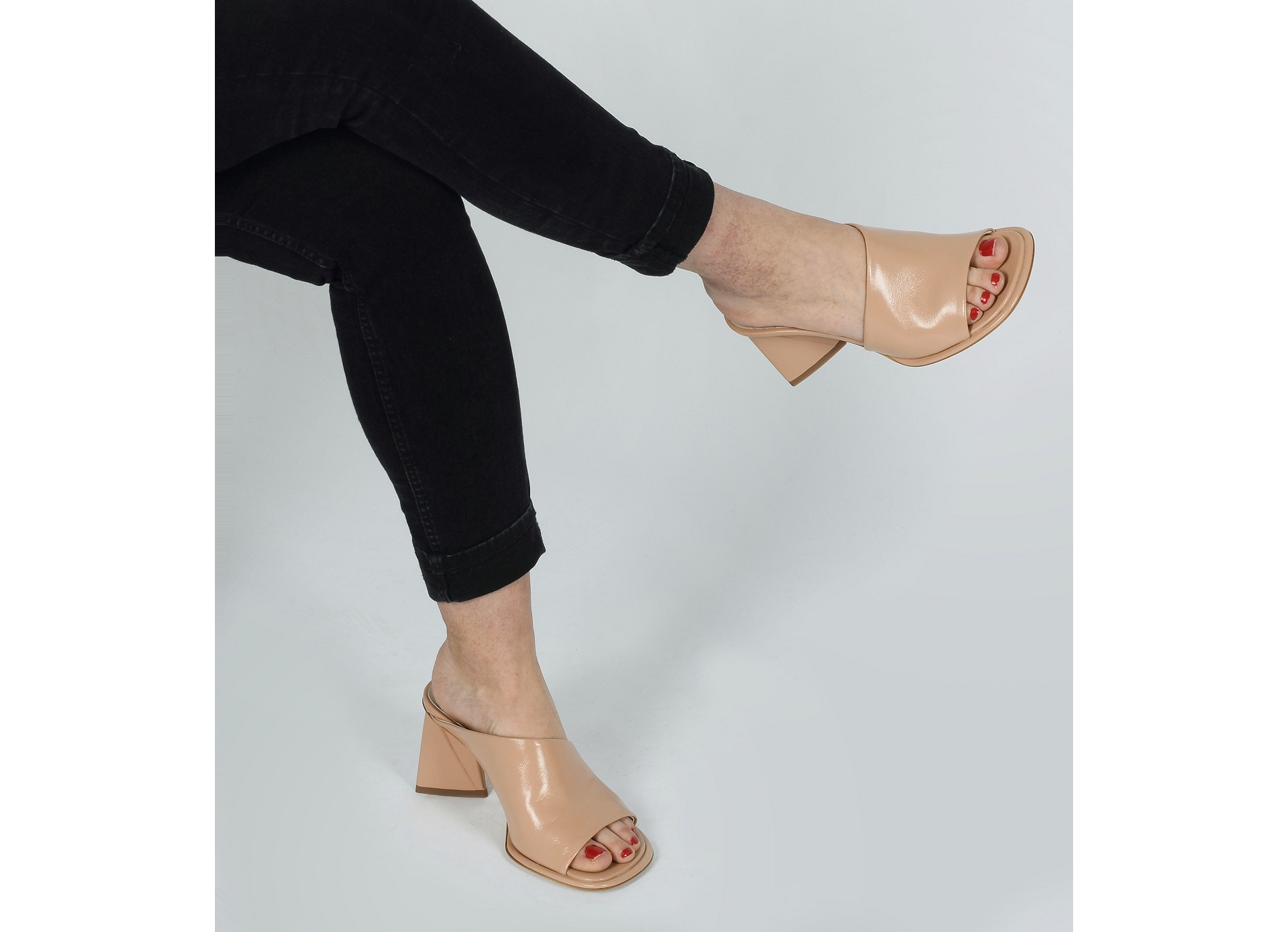 A5172 beige
