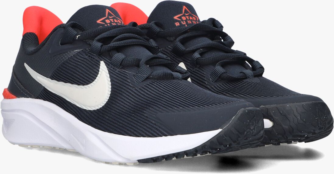 NIKE zwarte nike lage sneakers star runner 4 nn (gs)