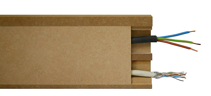 Plinthe passe-câble à couvercle arêtes vives MDF 244 x 11 cm, ép.18 mm