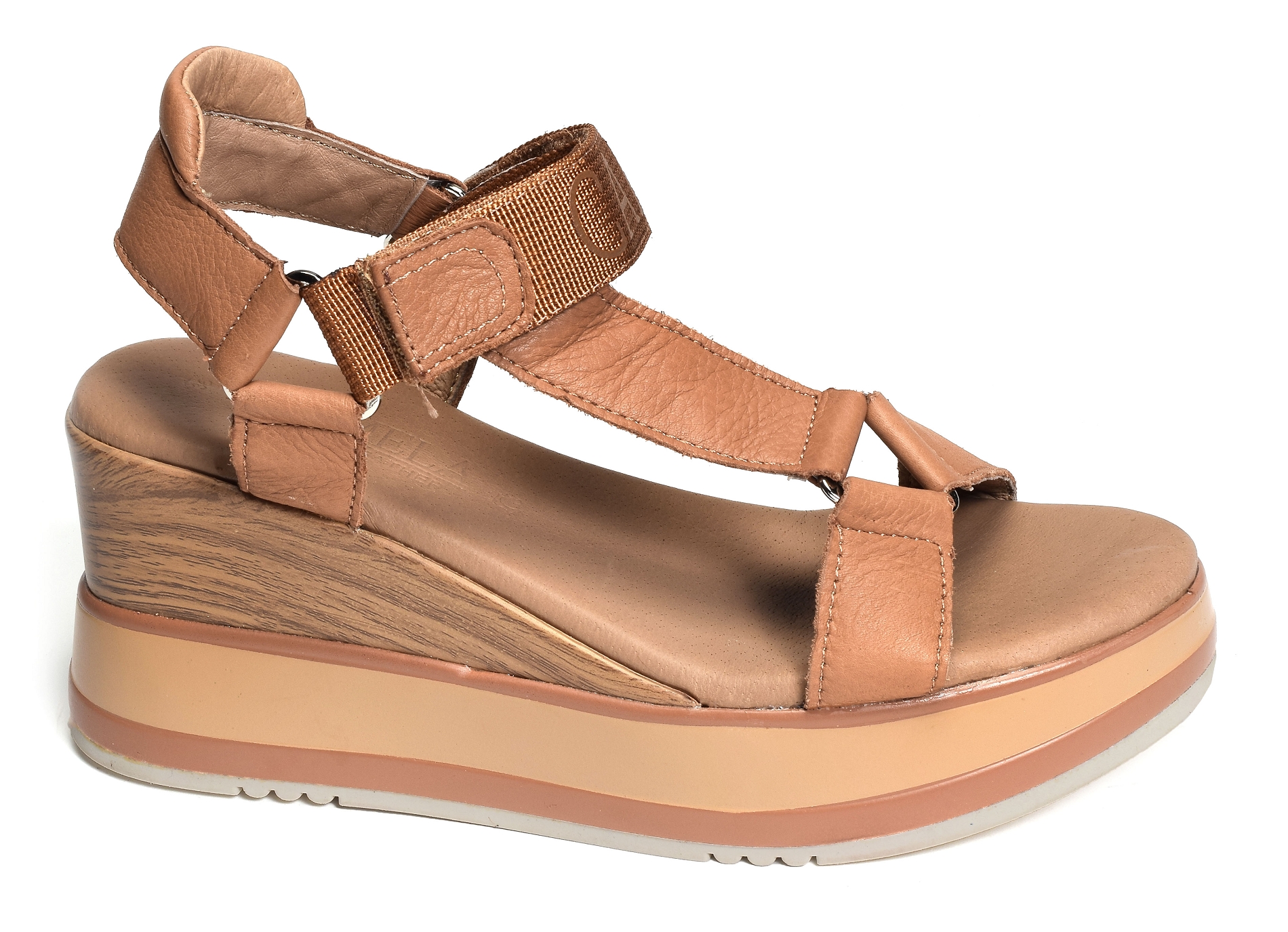68448 camel