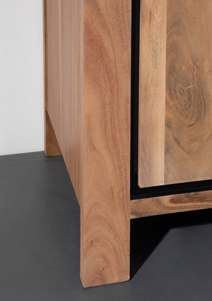 Landscape Sideboard AKAZIO