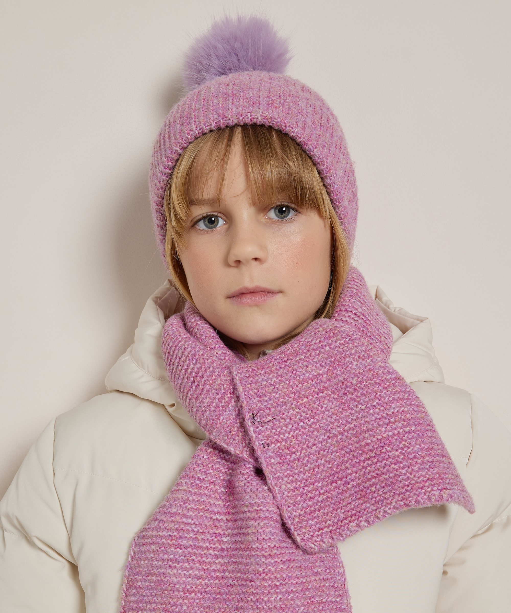 glitter beanie pompom
