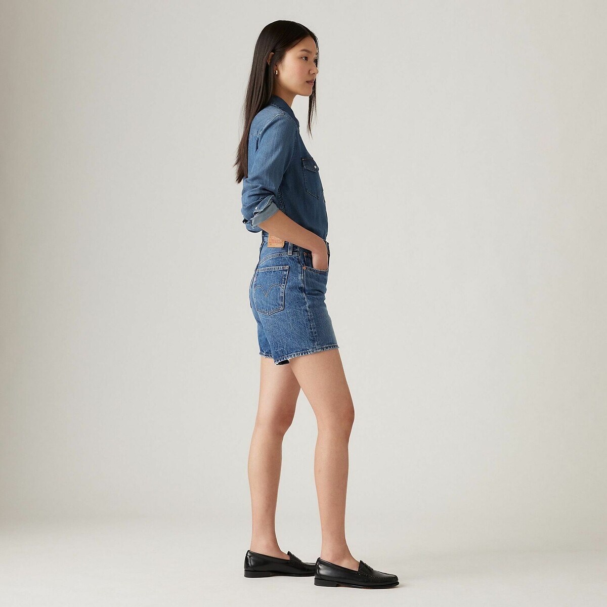 LEVI'S<br>Calção 501® Médio até a Coxa