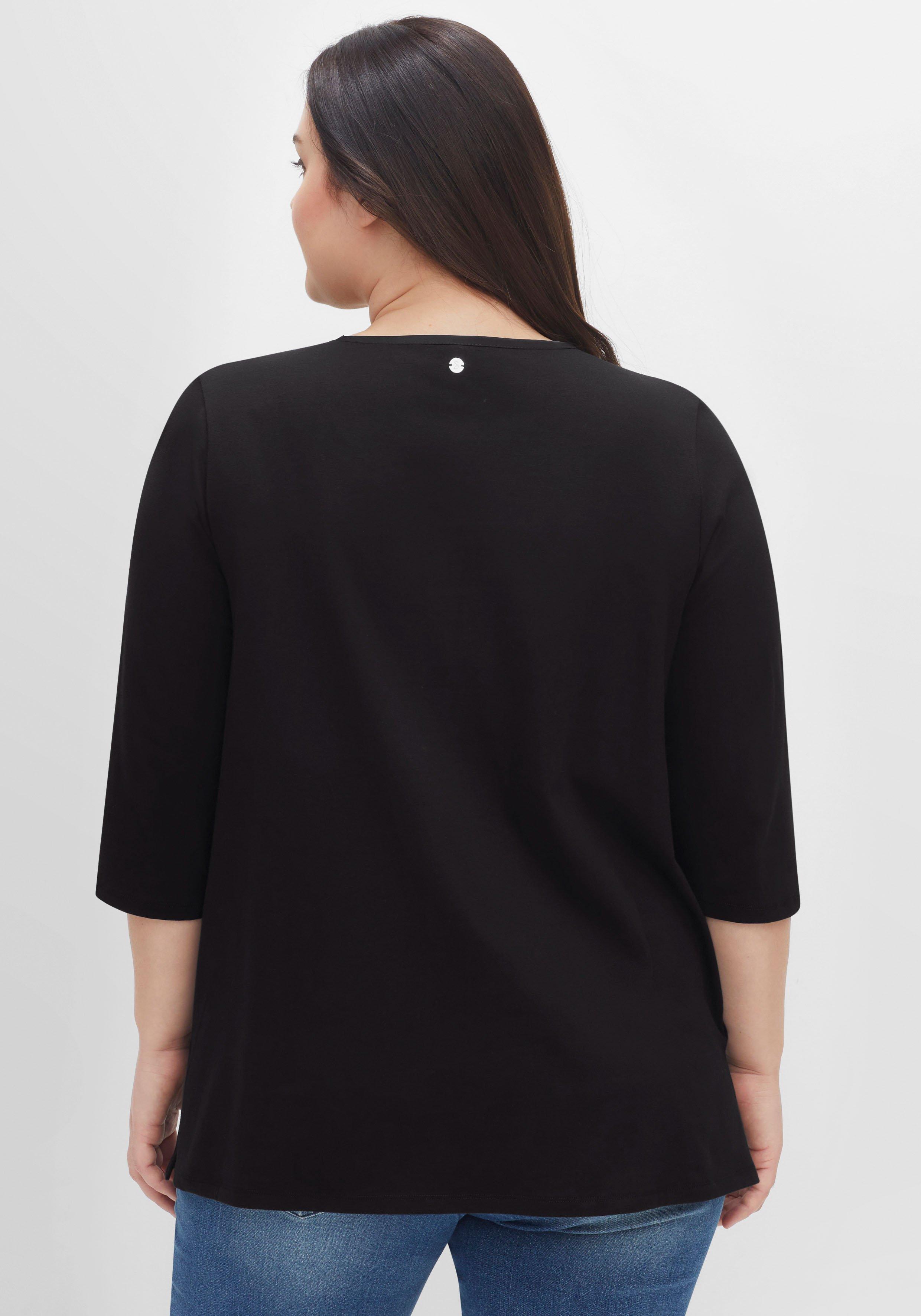 Shirt aus Jersey, mit V-Ausschnitt und Kellerfalte