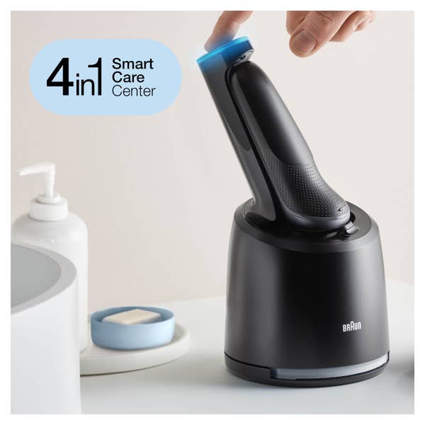 Braun Series 6 61-N7650cc Elektrorasierer mit 2 EasyClick-Aufsätzen, Reinigungsstation, Grau