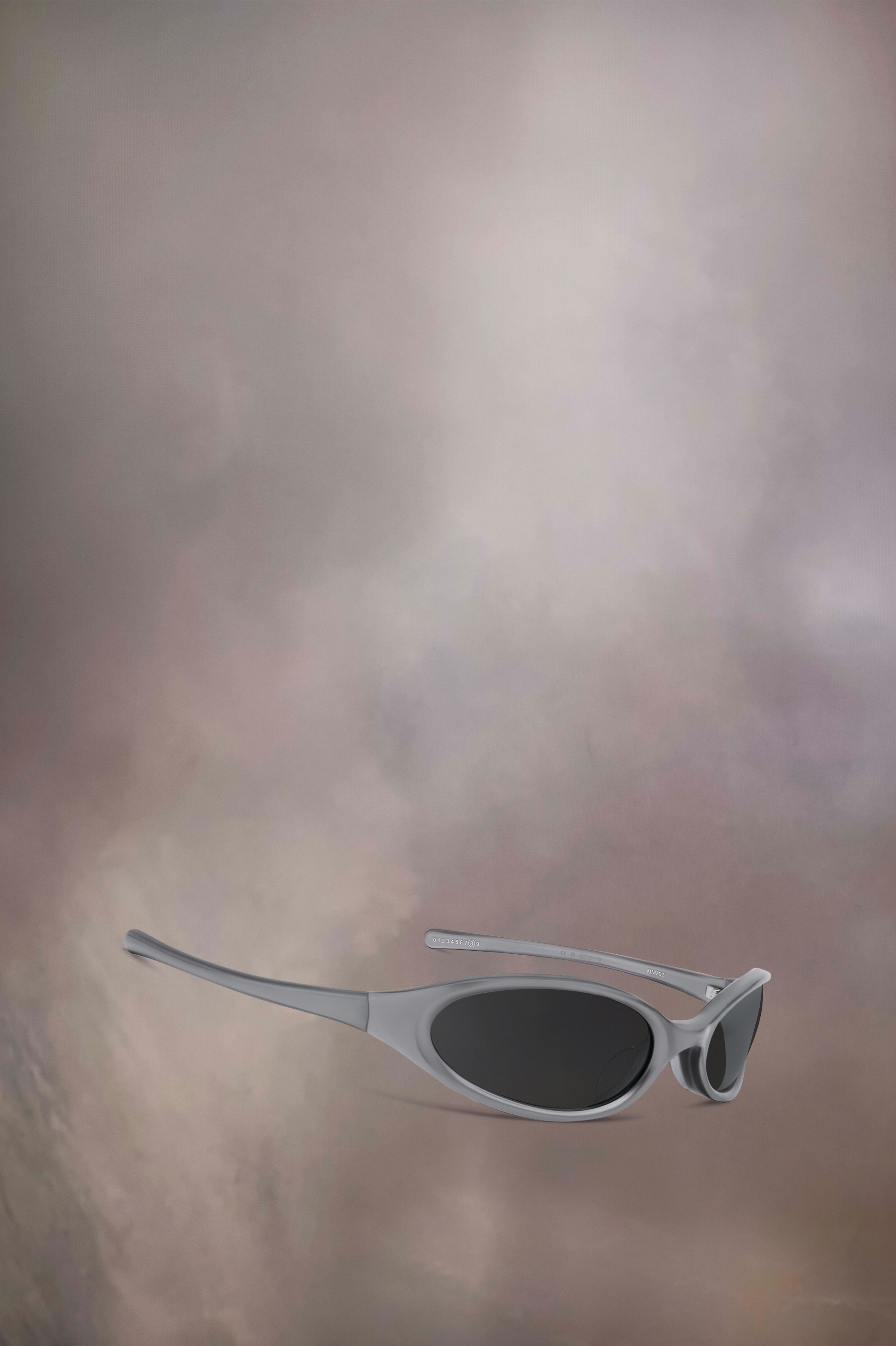 Lunettes de soleil cyber argentées x Gentle Monster​