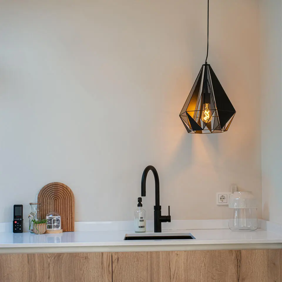 Qazqa hanglampen carcass zwart e27