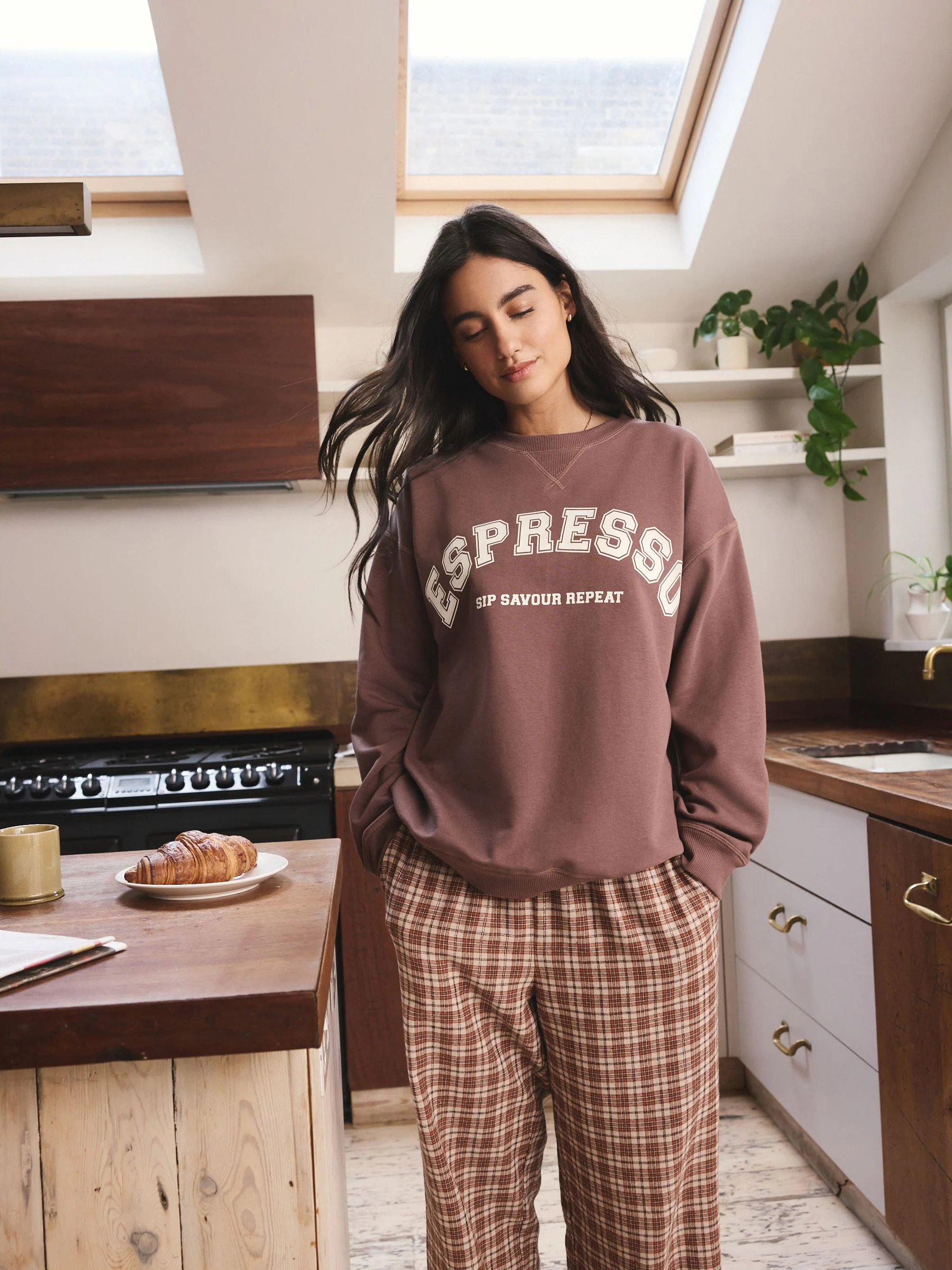 Espresso-bruin - Pyjama van sweatshirt en flanel