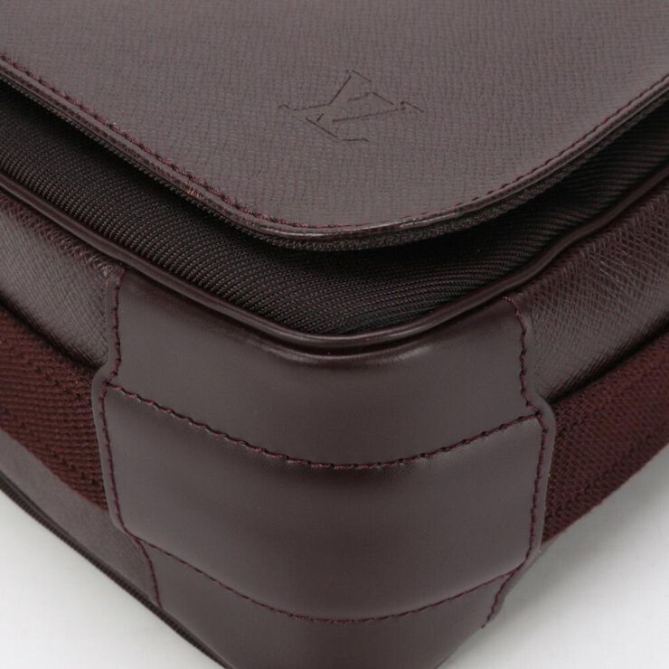 Louis Vuitton Vintage Louis Vuitton Crossbody Bag Brown