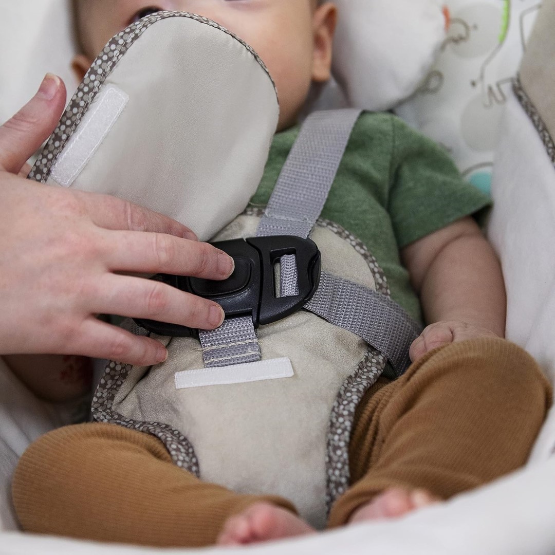 Ingenuity Cozy Kingdom Babywippe
