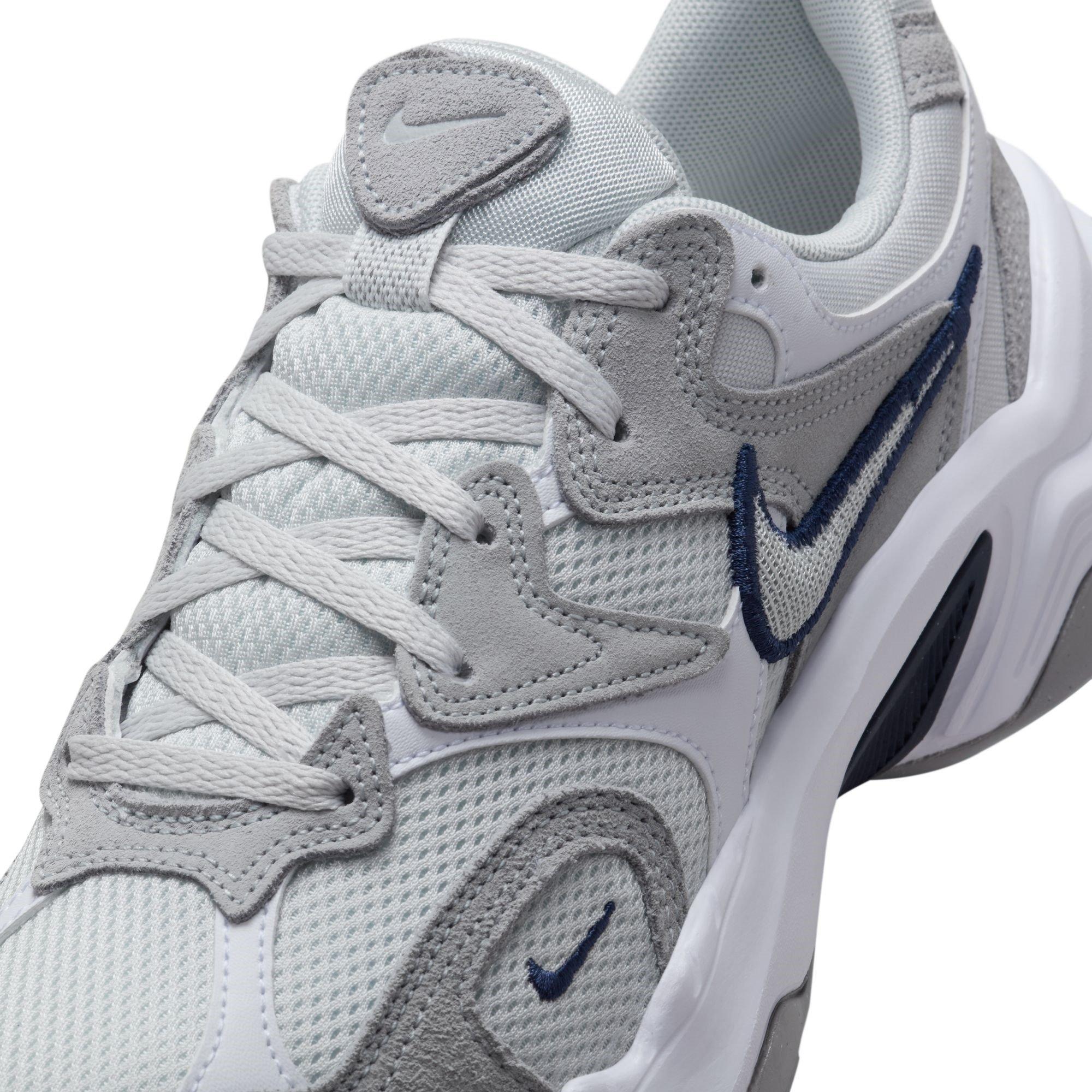 Nike AL8