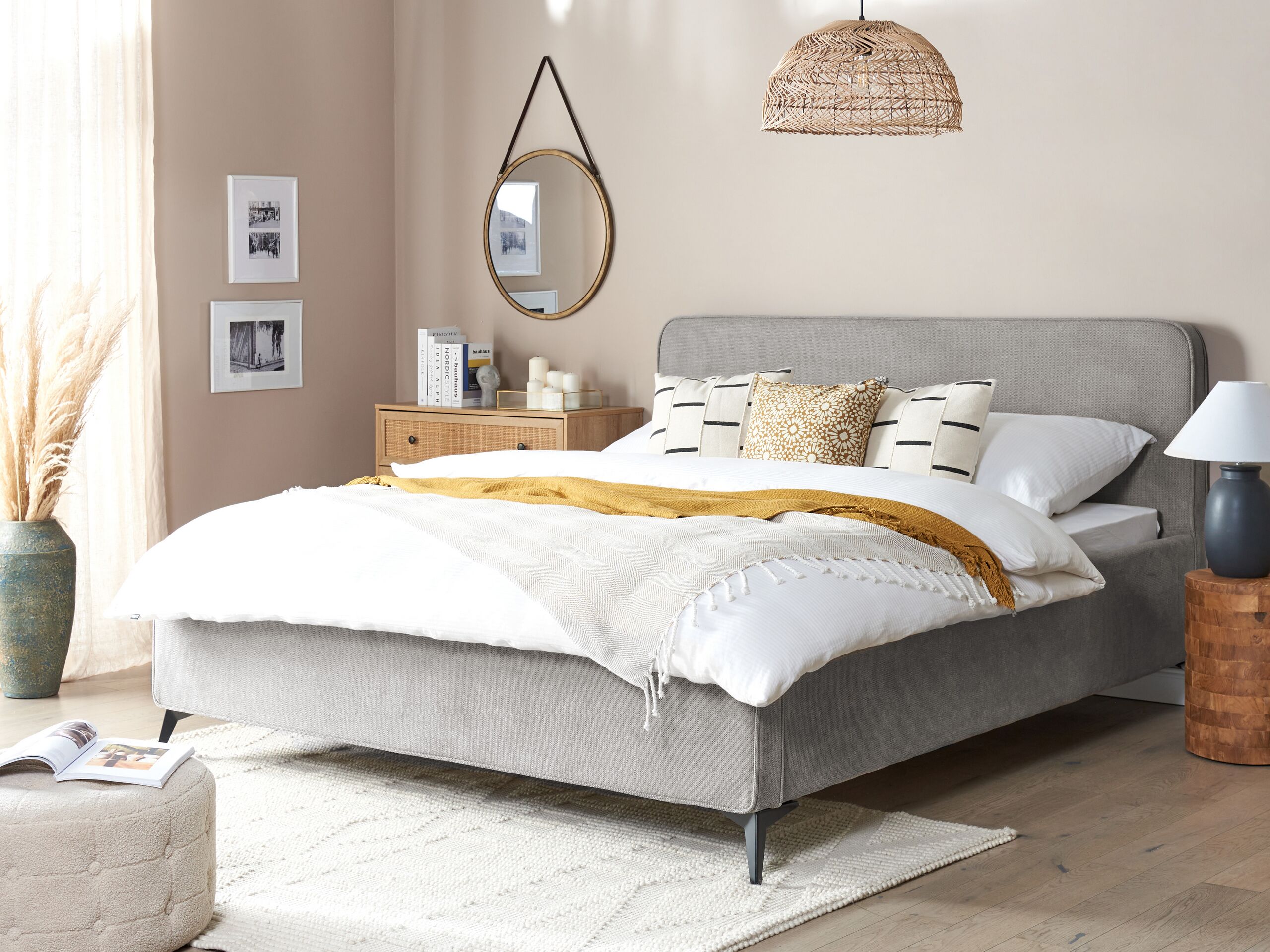 Beliani-VALOGNES-Tweepersoonsbed-Lichtgrijs-180 x 200 cm-Corduroy