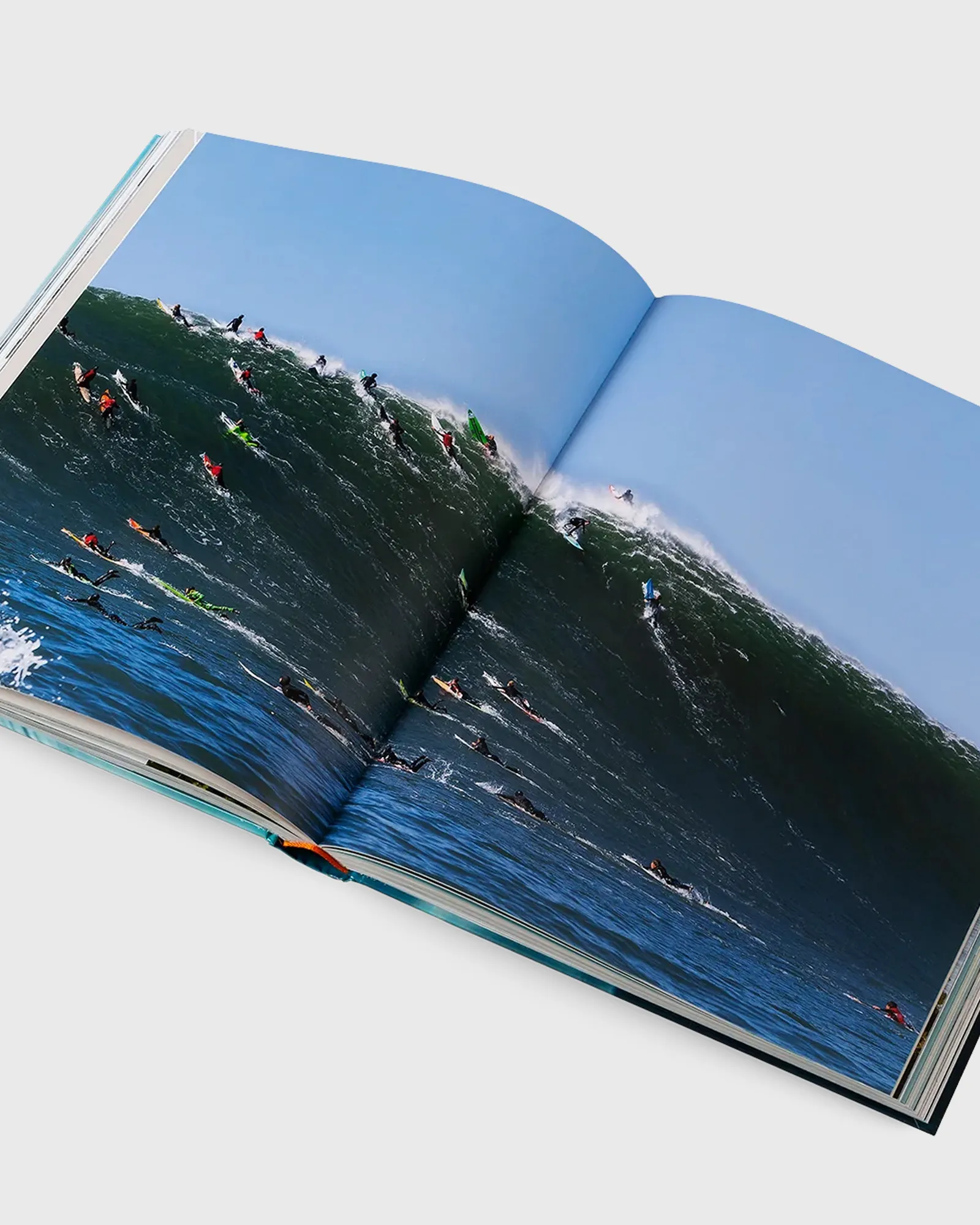 Gestalten “The Surf Atlas - Iconic Waves and Surfing Hinterlands” by Rosie Flanagan & Robert Klanten