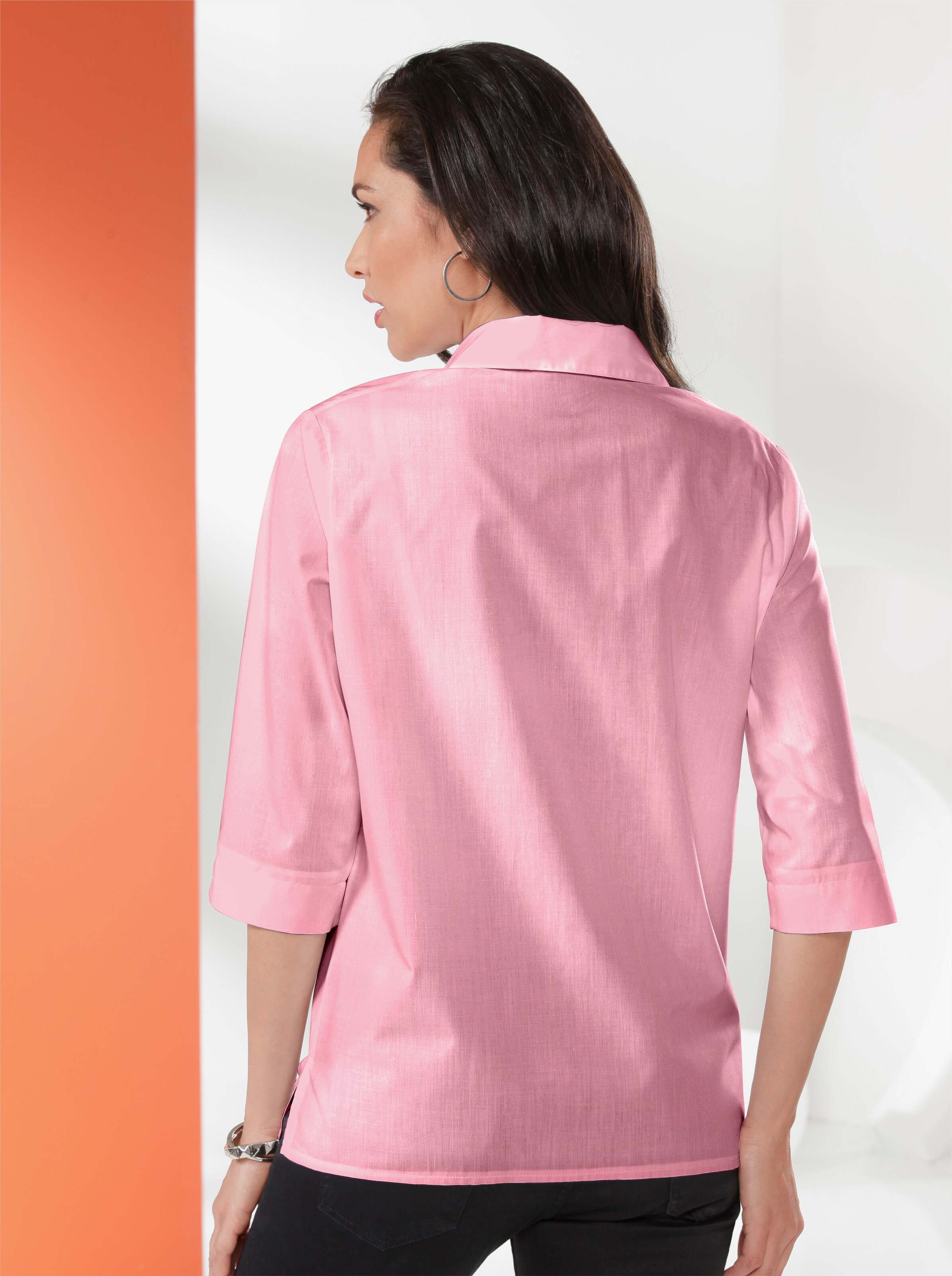 Hemdbluse mit dekorativen eckigen Knöpfen